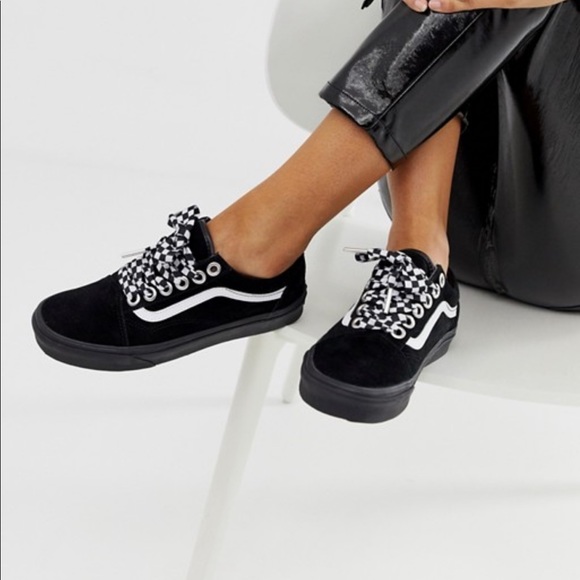 check lace vans
